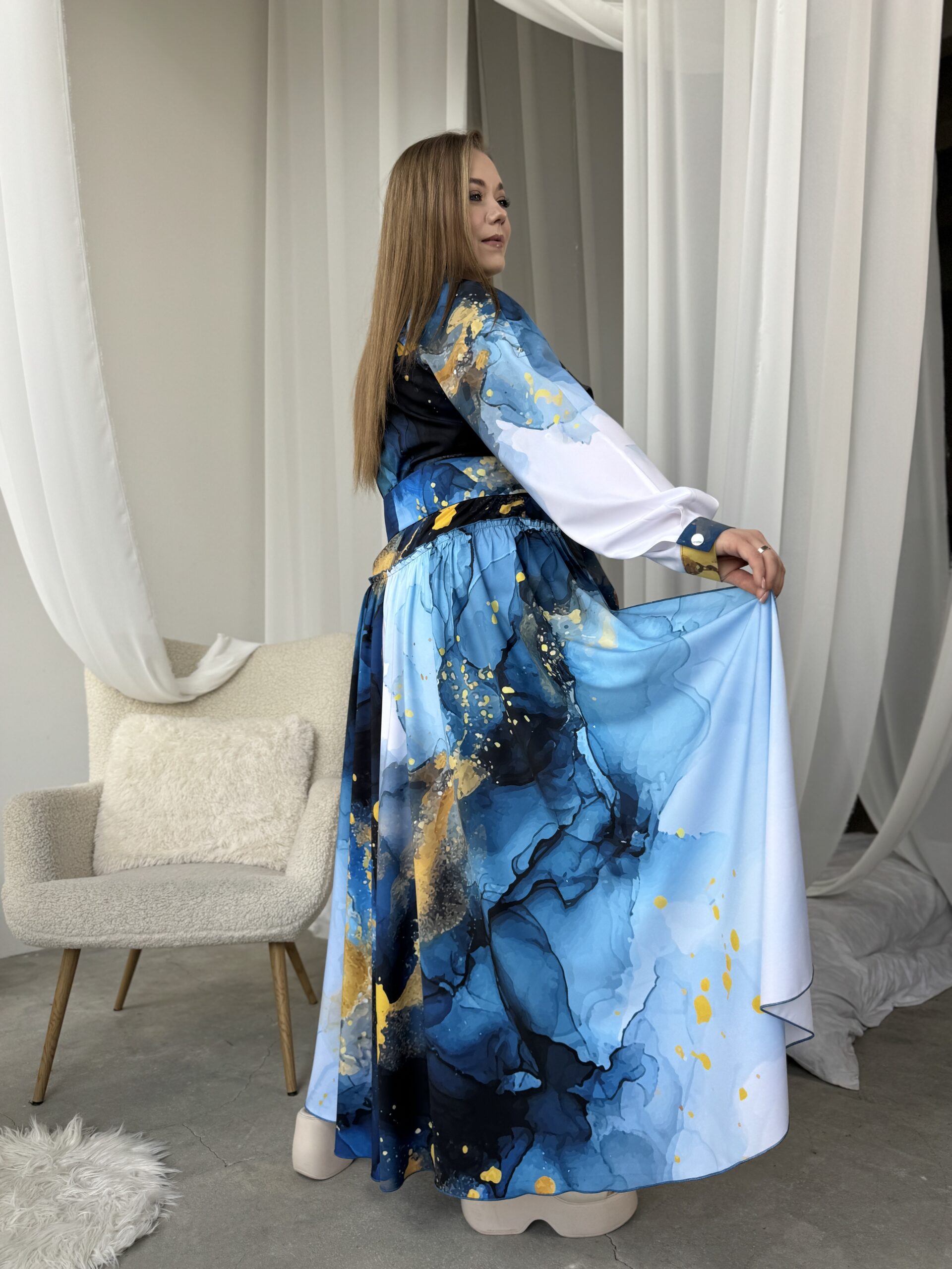 Жіноча довга сукня, синього кольору