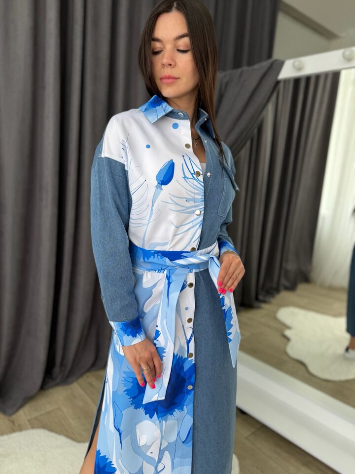 Джинсова довга сукня із принтом