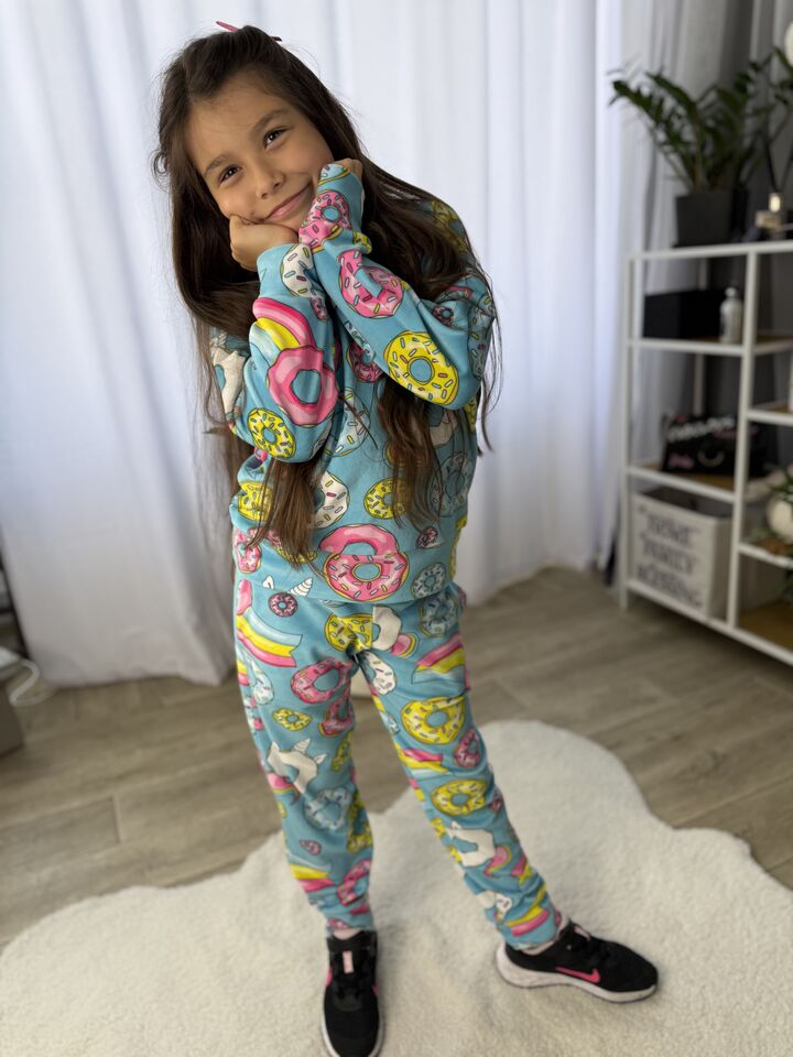 Дитячий блакитний велюровий костюм із пончиками, на хлопчика або дівчинку