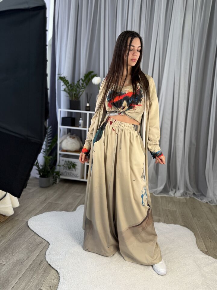 Бежевий жіночий костюм, майка штани палаццо та сорочка