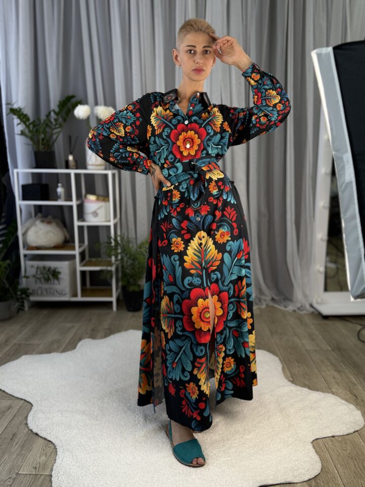 Жіноча довга сукня, петриківський розпис