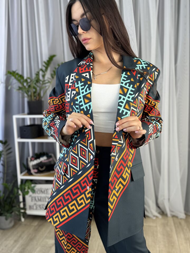 Жіночий жакет, оверсайз, зелений із орнаментом