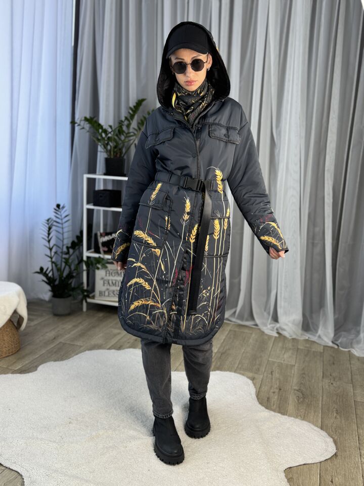 Плащ осінь/весна, чорний принт з колосками