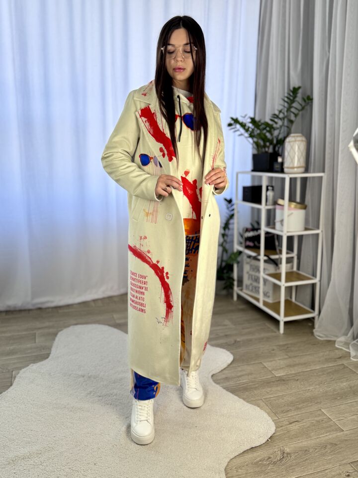 Жіноче осіннє пальто, велюрове, бежевий принт