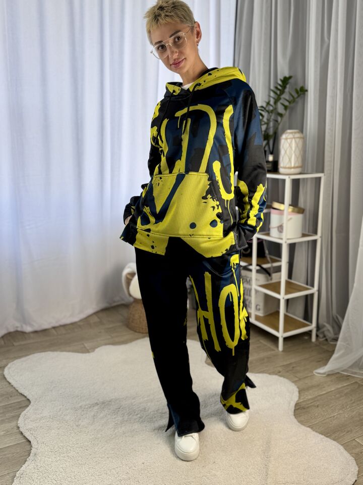 Бавовняний бежевий костюм, худі та прямі брюки  весна/осінь