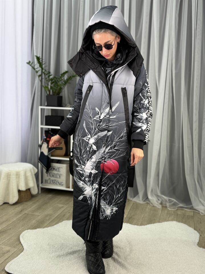 Довге зимове пальто куртка прямого крою з капюшоном