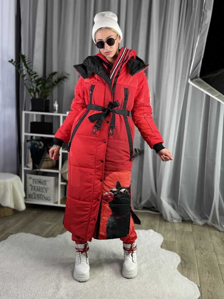 Довге зимове пальто куртка прямого крою з капюшоном