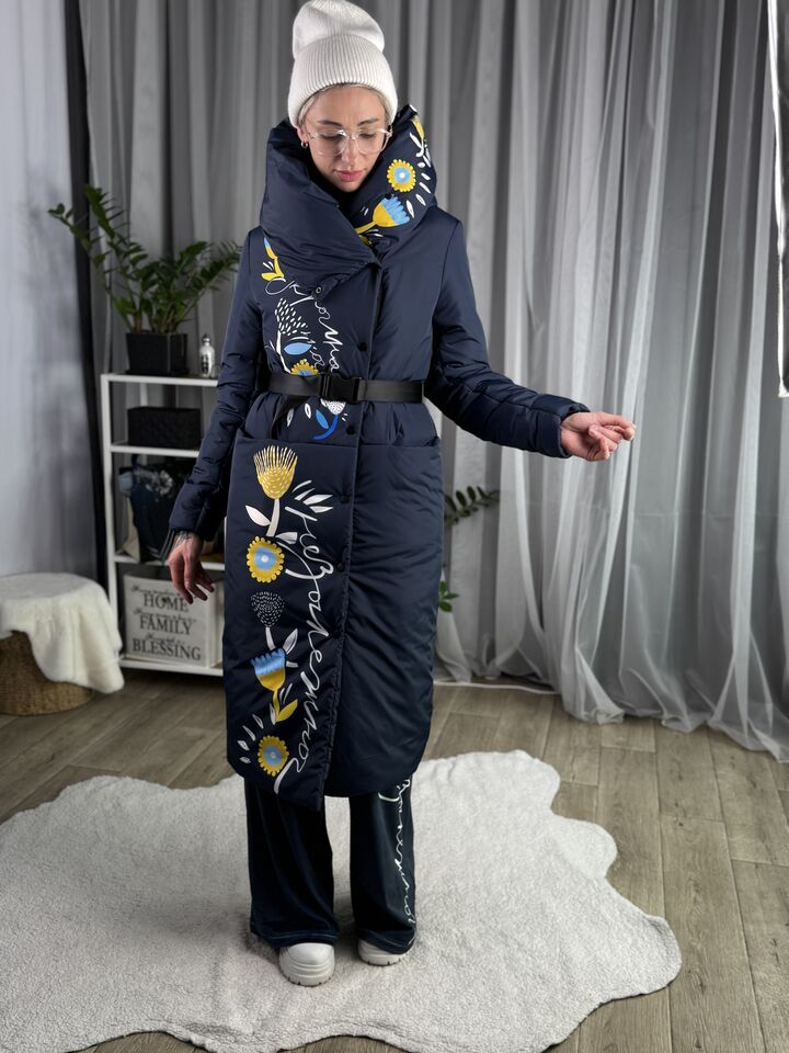 Жіноча куртка – ковдра, зимова із об’ємним капюшоном