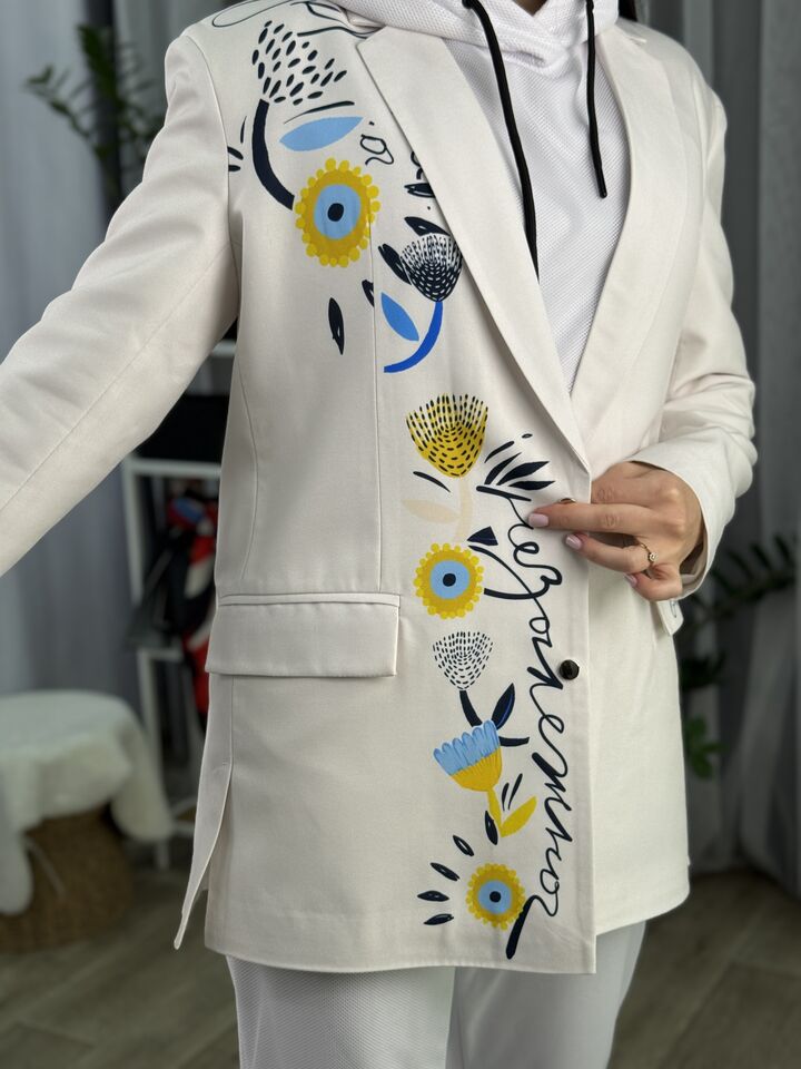 Жіночий жакет, оверсайз